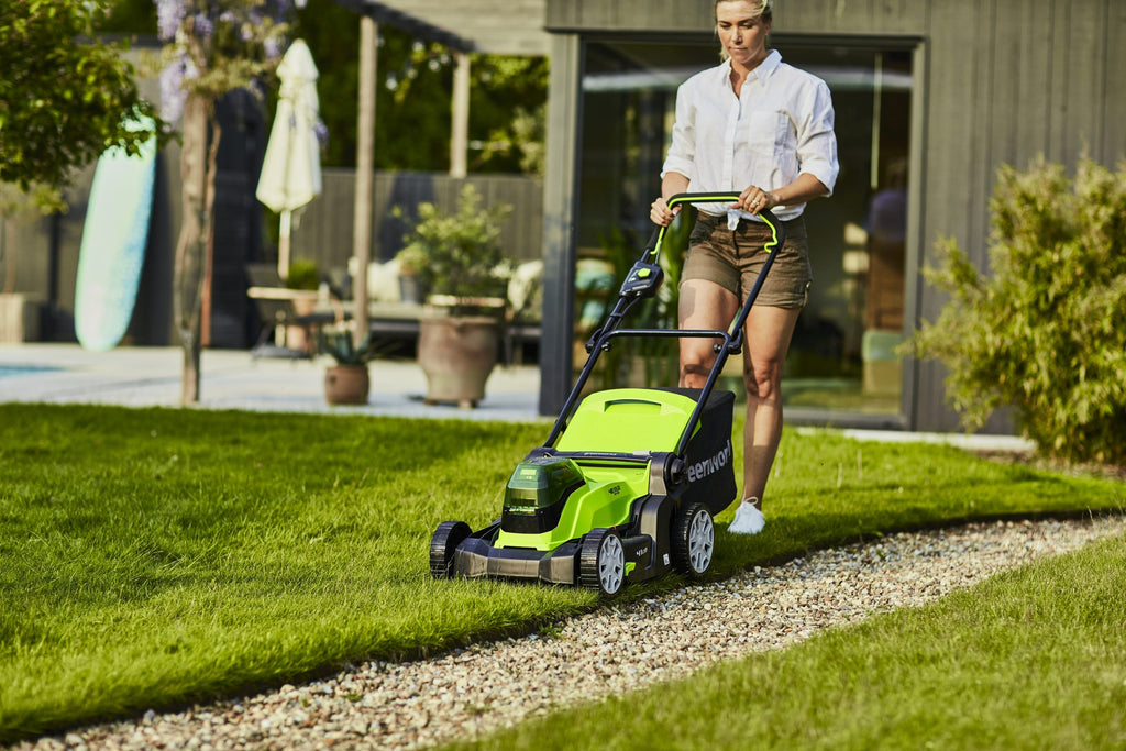 48V (2 x 24V) 41cm Lawn Mower