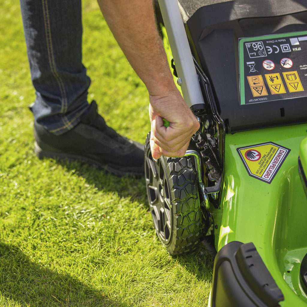 60V 46cm Self Propelled Lawn Mower