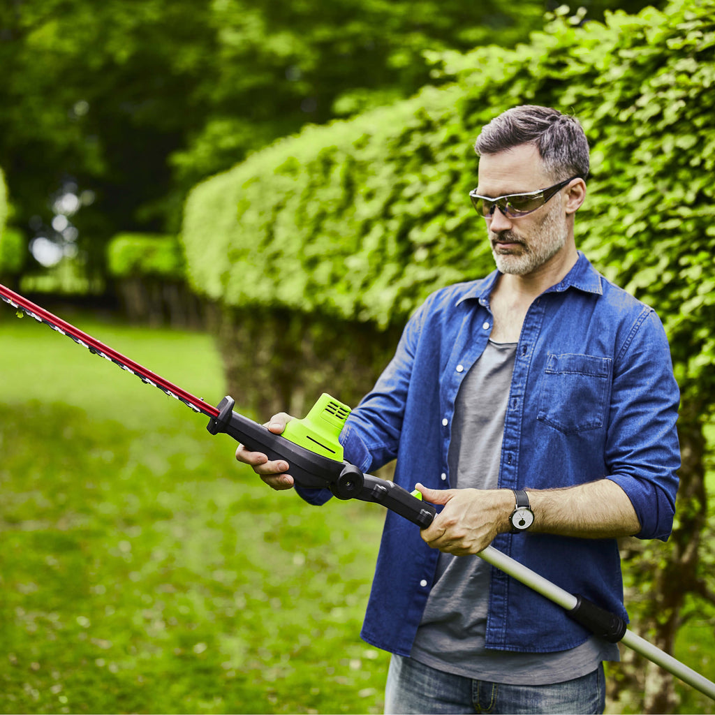 60V DigiPro 51cm (20") Long Reach Cordless Hedgetrimmer